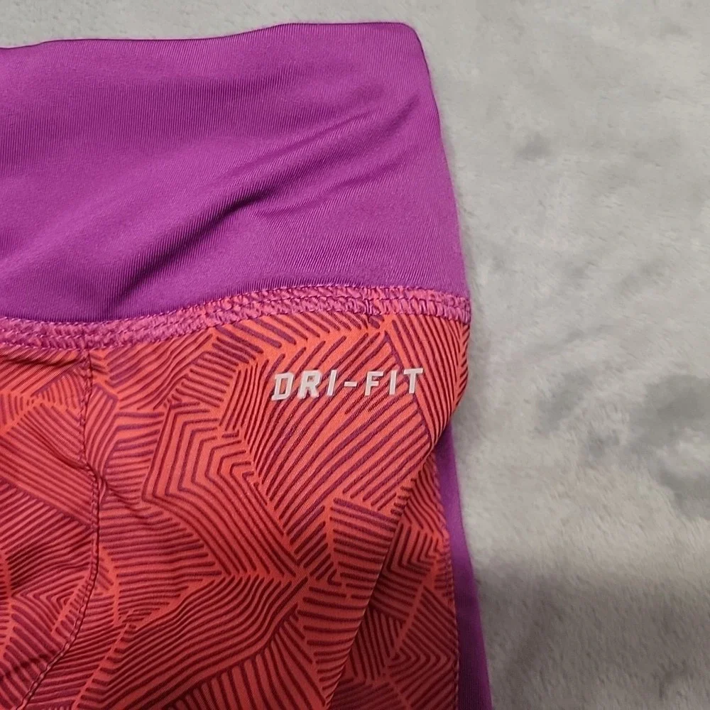 Nike Running Shorts Womens Small Purple Dri-Fit Geometric Athletic Gym Training